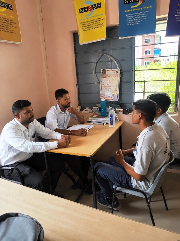 🎉 CAMPUS PLACEMENT DRIVE SUCCESSFULLY COMPLETED 🎉 🏆 Vitthalrao Thorat Pvt. Industrial Training Institute, Bhigwan 📅 11 June 2026 ✅ Successful Student Participation  ✅ Interview Process Completed